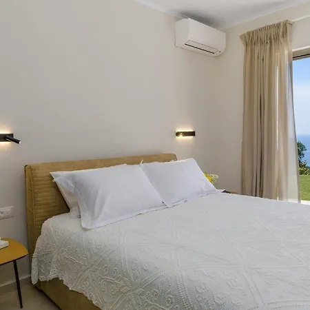 Charis - Zeus Blue Villas, Kefalonia Βίλα